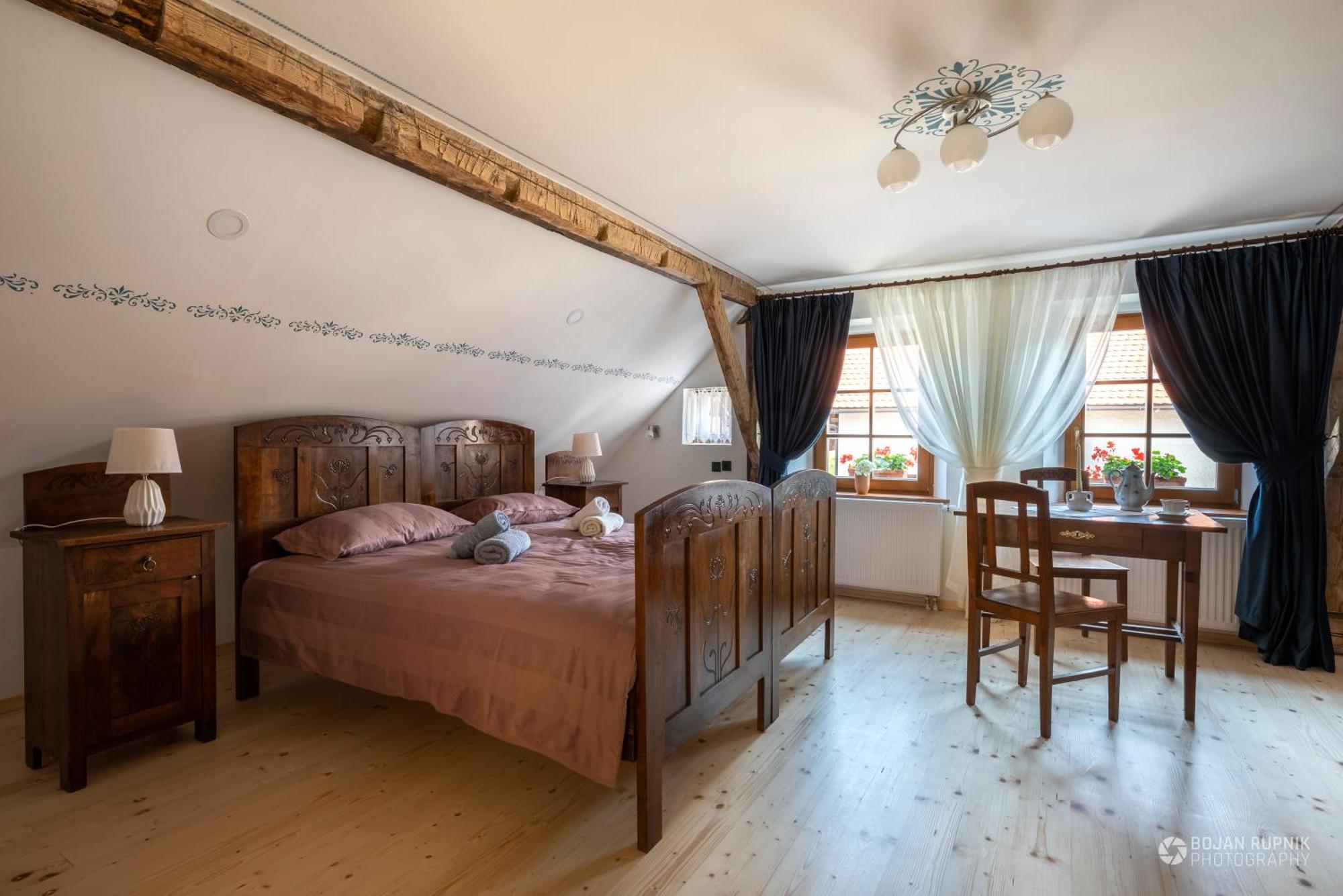 Notranjska Hisa - Traditional Country House, Close To The World Attraction Cerknica Lake Begunje pri Cerknici Eksteriør bilde
